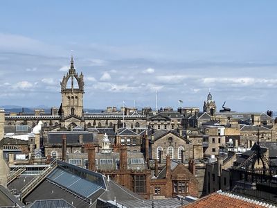 Edinburgh skyline